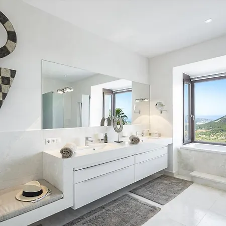 Majestic Mallorca Finesse 6 Bedrooms Private Heated Pool Out Door Jacuzzi *